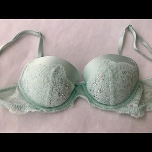 Victoria’s Secret Demi Bra